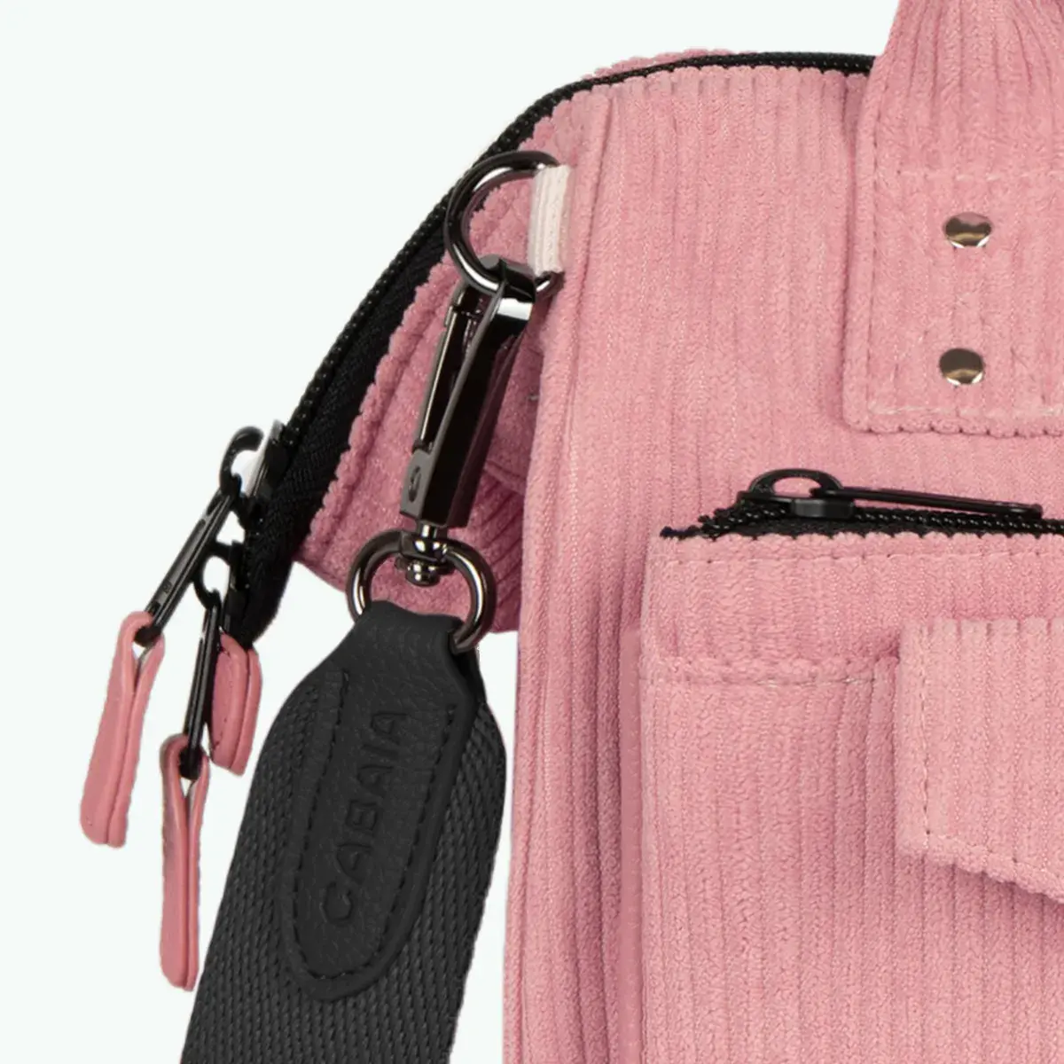 Crossbody Adventurer Medium Gold Coast — image 6