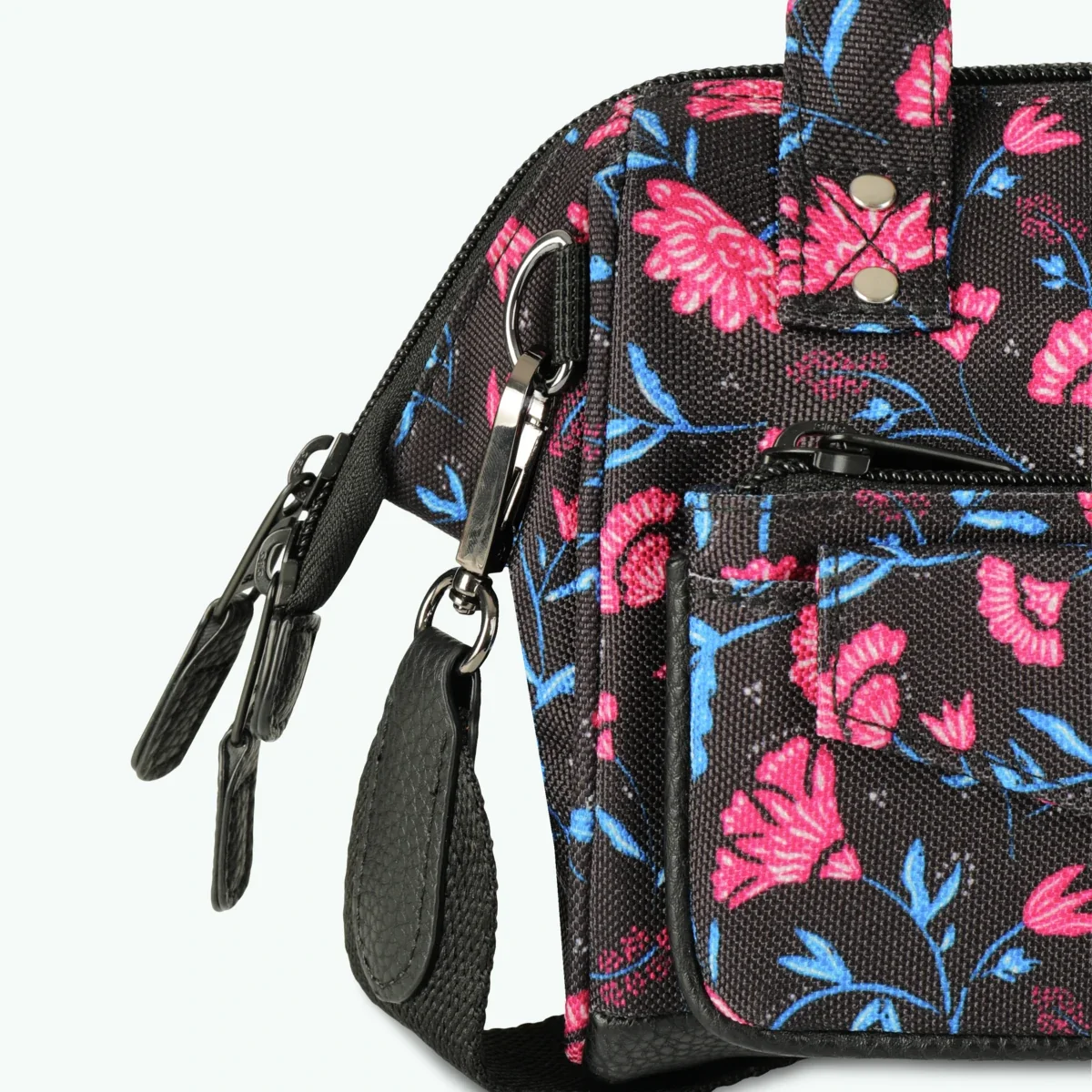 Crossbody Adventurer Small Surabaya — image 5